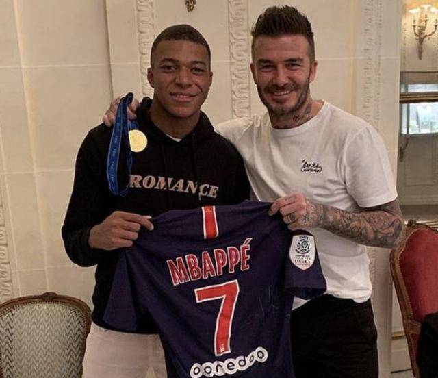 加图索在看台观战？巴尔泰萨吉：我很高兴，但我不关注这些事（加图索现身看台？巴尔泰萨吉：我很高兴，但对此并不关注）