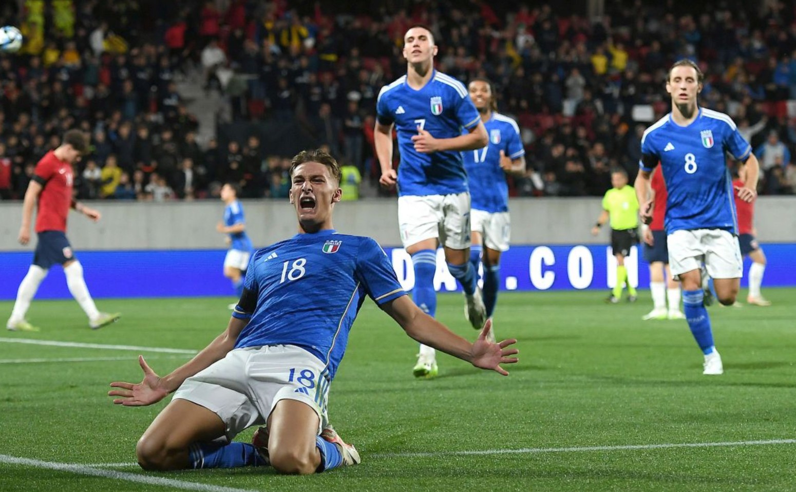 埃贝尔：我们原本非常希望维尔茨来拜仁；奥利塞没有解约条款（埃贝尔：拜仁曾强烈希望签下维尔茨；奥利塞不存在解约条款）