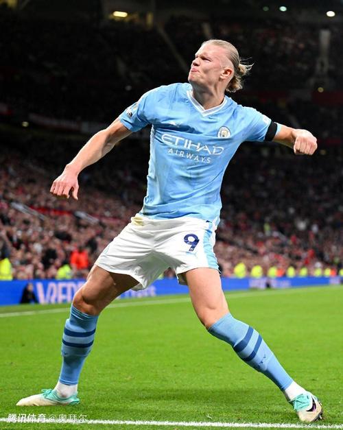 大连英博向上海海港发贺信：祝贺海港夺得2025赛季中超冠军（大连英博致函上海海港，恭贺其荣膺2025赛季中超桂冠）