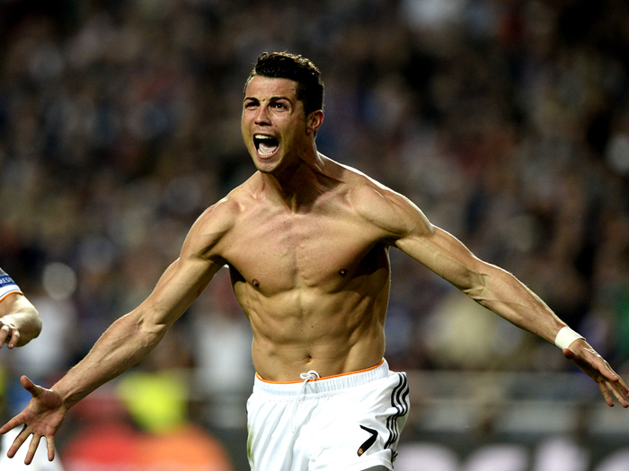 半岛晨报：中足联不作为，中超倒数第二轮不同时开球影响公平（半岛晨报：中足联失职，中超倒数第二轮未统一开球时间损害竞赛公平）