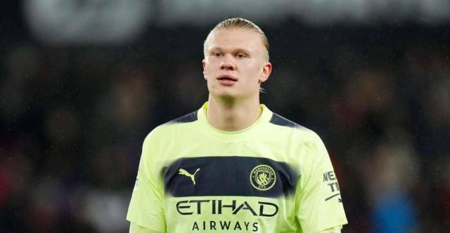 奥格斯堡vs汉堡：凯文-施洛特贝克、法比安-里德首发，法比奥-维埃拉、洛孔加出战（奥格斯堡对汉堡：凯文-施洛特贝克、法比安-里德先发，法比奥-维埃拉与洛孔加出场）