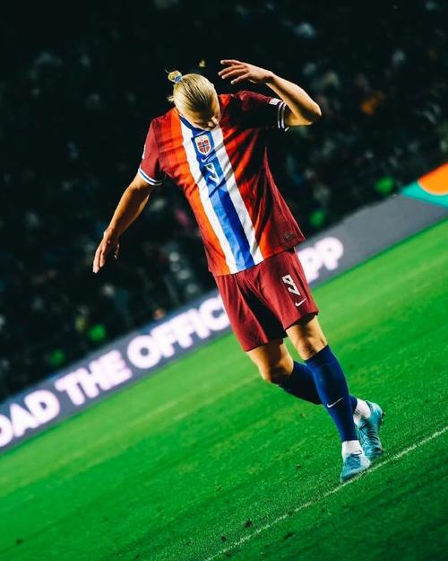 斯洛特：被扳平真的难以置信，整个团队都存在问题不只是我个人（斯洛特：遭追平不可思议，问题是全队性的非我一人所致）