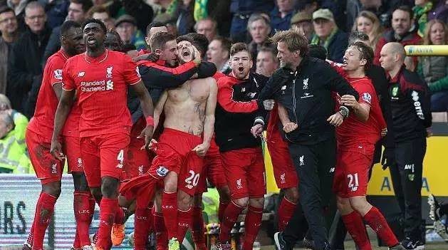 环足奖2025年最佳中场投票：贝林厄姆居首，佩德里位居次席（2025环足奖最佳中场票选：贝林厄姆领跑，佩德里第二）