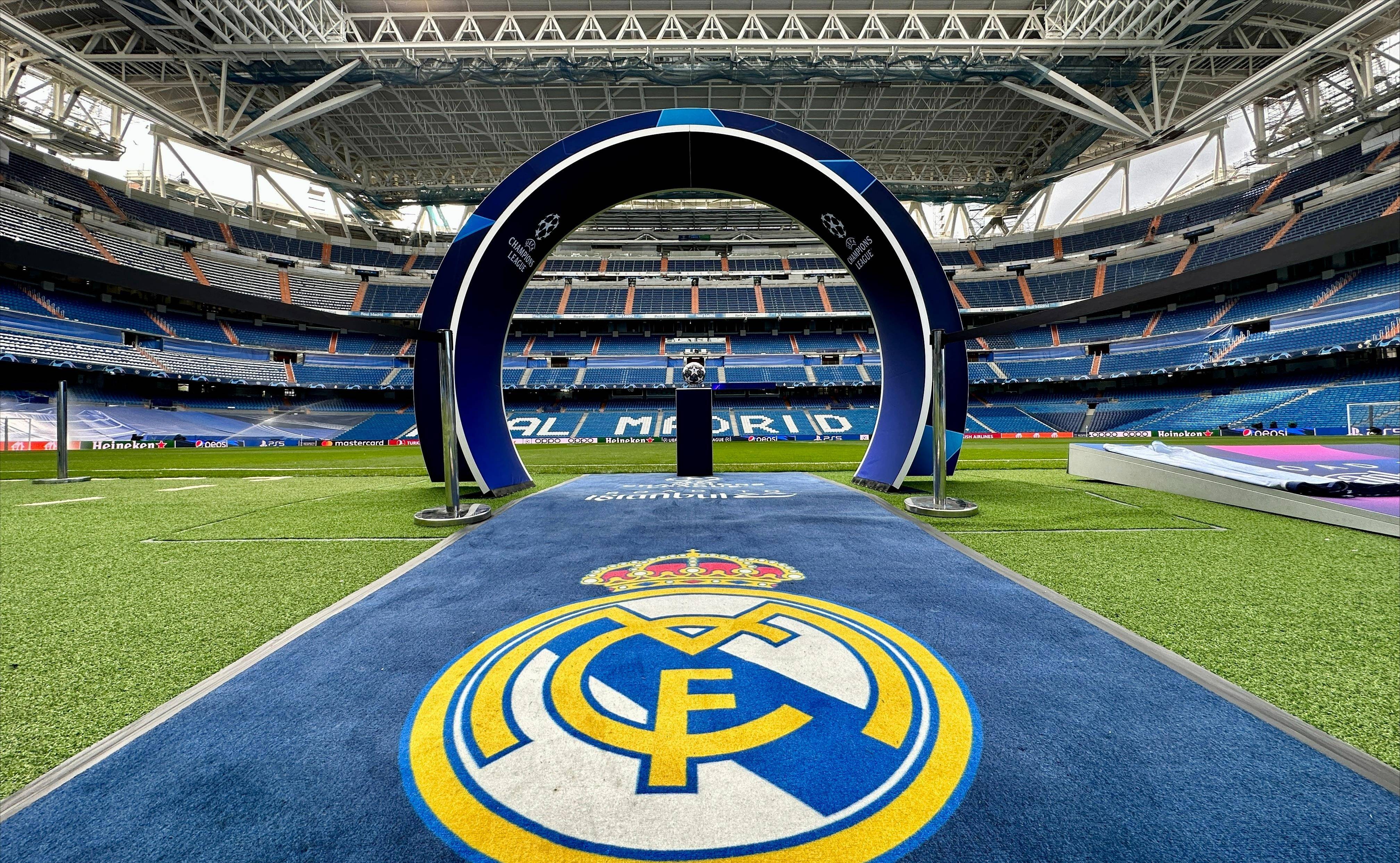 战术失误，换人错误，临场指挥太差！袁志执教水平急需提高（战术失策、用人失当、临场指挥欠佳，袁志执教水平亟需提升）